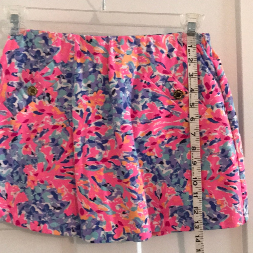 Lilly Pulitzer multicolored pink skort size S.